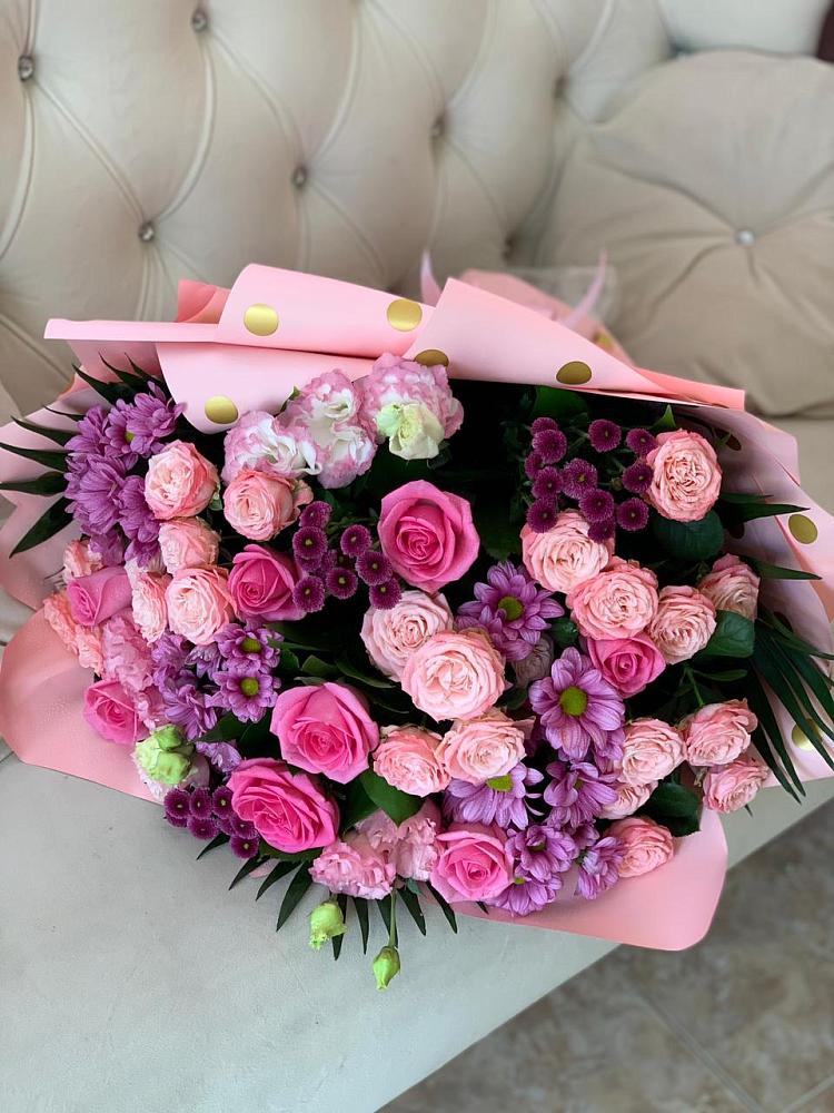 Букет цветов из: Хризантемы, Розы и Лизиантусы в Шаблыкино