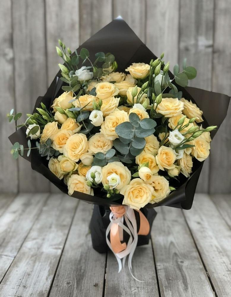 Букет цветов из: Розы и Лизиантусы в Шаблыкино