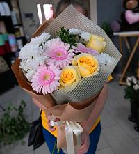Букет цветов из:  Герберы, Розы и Хризантемы в Шаблыкино