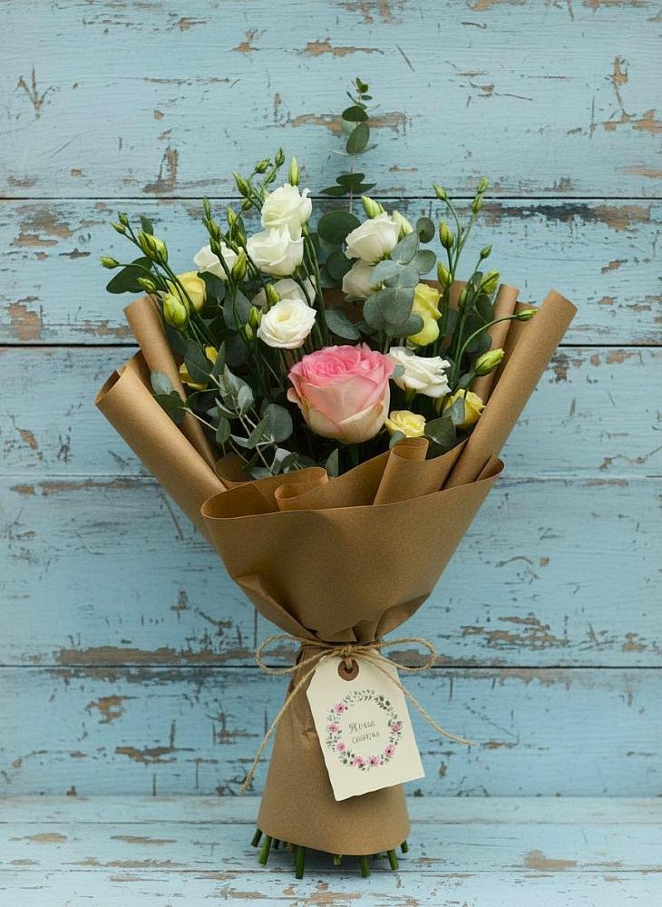 Букет цветов из: Розы и Лизиантусы в Шаблыкино