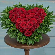 Цветочная композиция из Розы в виде сердца в Шаблыкино