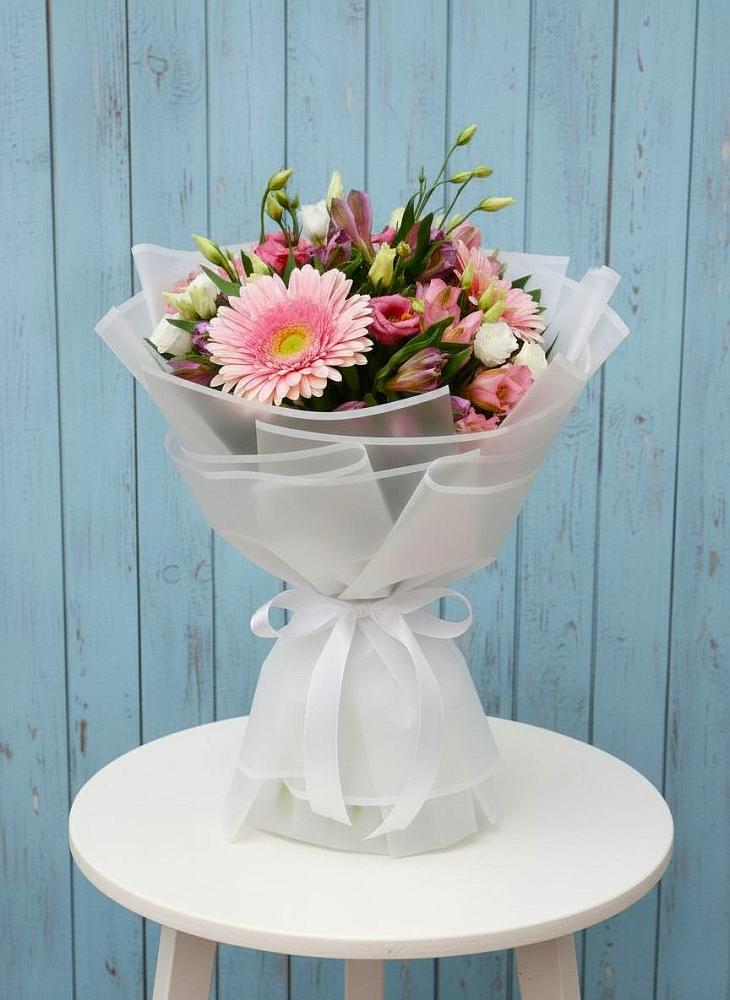 Букет цветов из: Герберы, Альстромерии и Лизиантусы в Шаблыкино