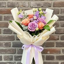 Букет цветов из:  Лизиантусы и Розы в Шаблыкино