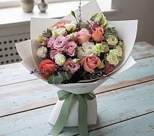 Букет цветов из:  Розы, Лизиантусы и Гвоздики в Шаблыкино