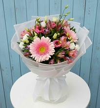 Букет цветов из:  Герберы, Альстромерии и Лизиантусы в Шаблыкино
