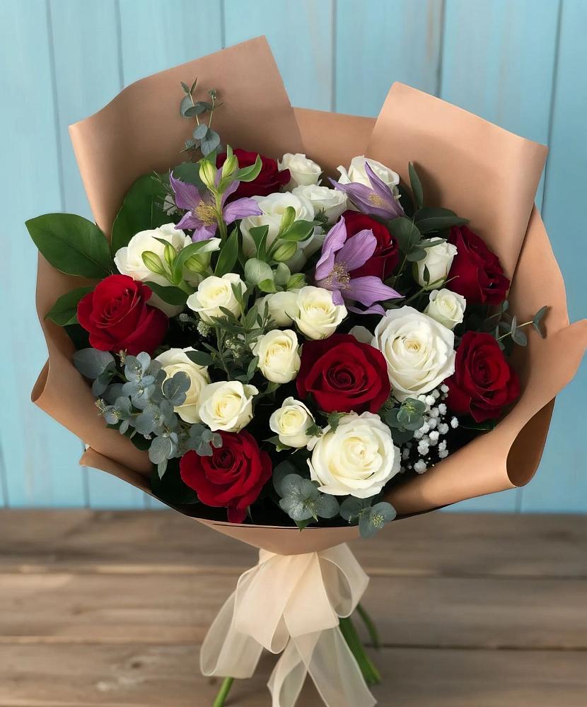 Букет цветов из: Розы и Альстромерии в Шаблыкино