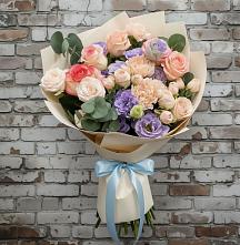 Букет цветов из:  Розы, Лизиантусы и Гвоздики #REPLACE_PRED# Шаблыкино